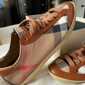 Authentic Burberry sneakers Used very lightly